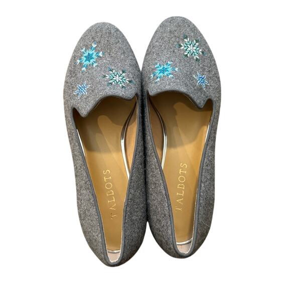 Talbots Ryan Grey Flannel Snowflake Embroidered Loafers Flats 8 - Picture 4 of 6